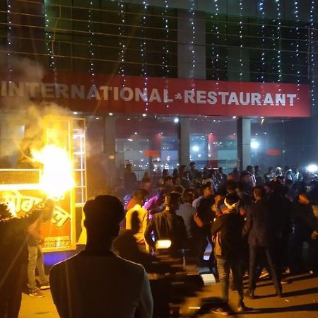 Hotel International & Restaurant Amethi エクステリア 写真